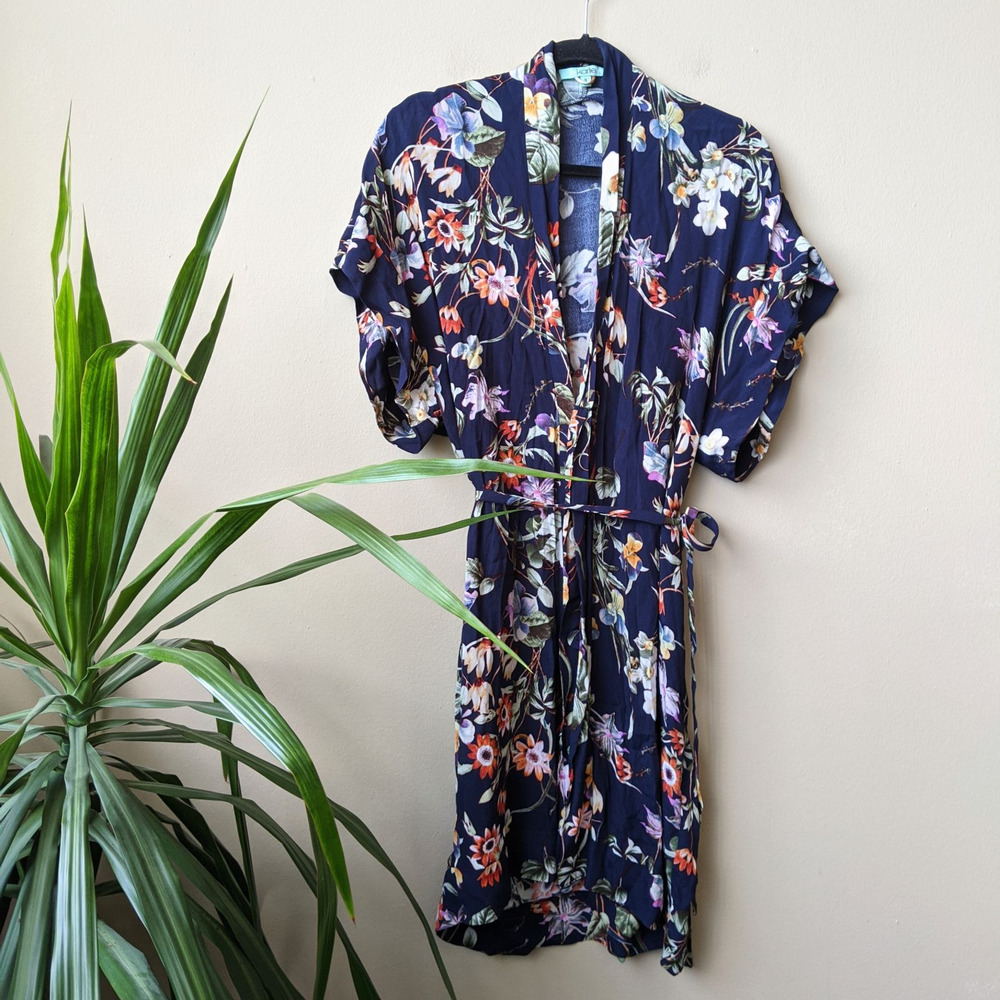 Karlie Navy Blue Floral Kimono Wrap Dress, size S